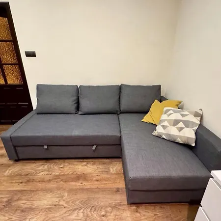 2-room In The Center